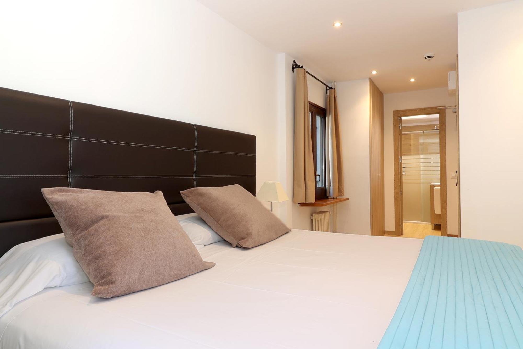 Hotel Blu Aran Vielha Bagian luar foto
